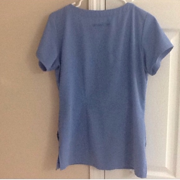 Ceil blue scrub top - Picture 3 of 5